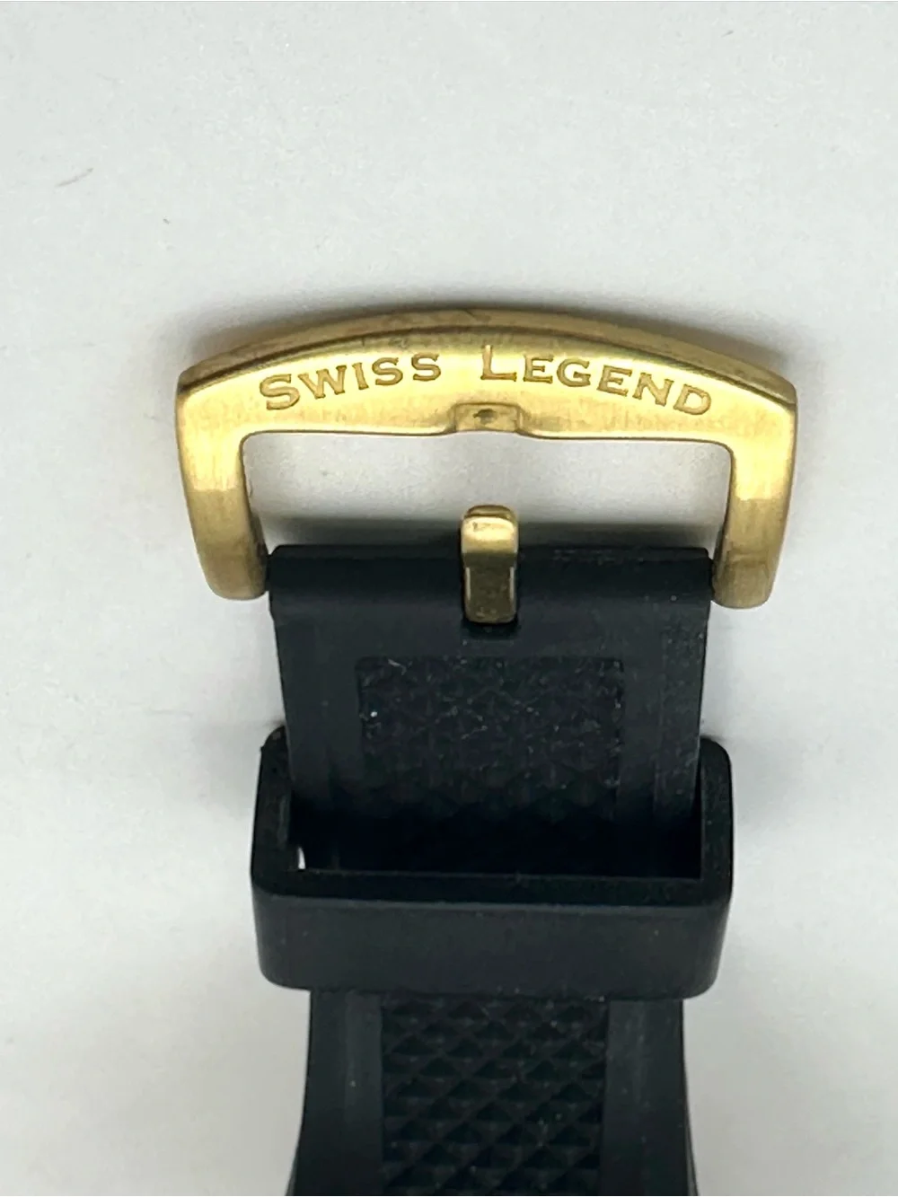 Swiss Legend Men’s Neptune Quartz Dive Watch Silicone Band